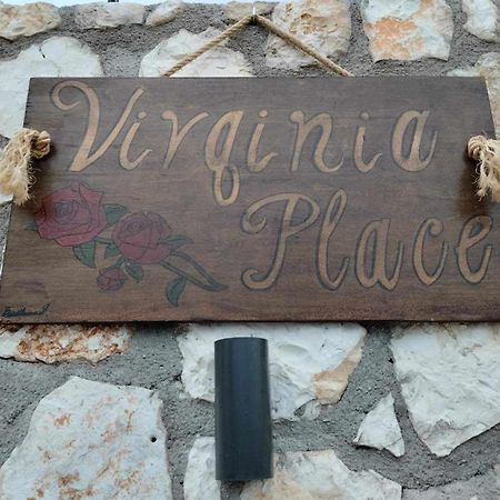 Virginia Place Athéras 外观 照片